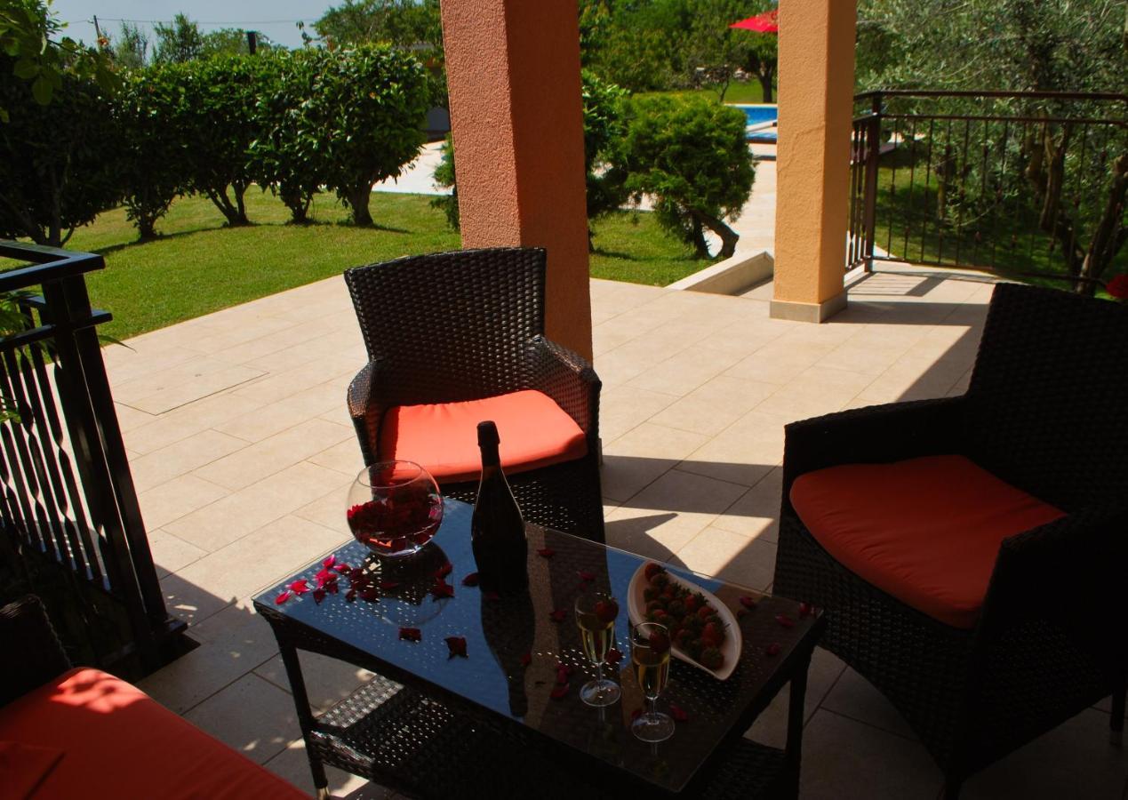 Holiday Home Dorina Barban Екстериор снимка