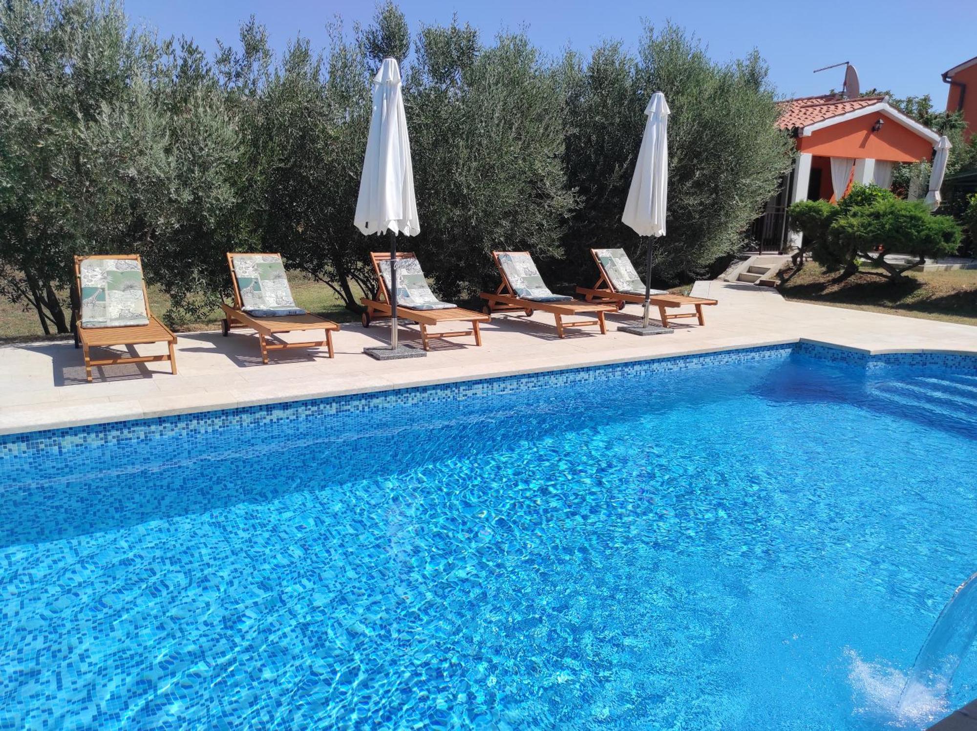 Holiday Home Dorina Barban Екстериор снимка
